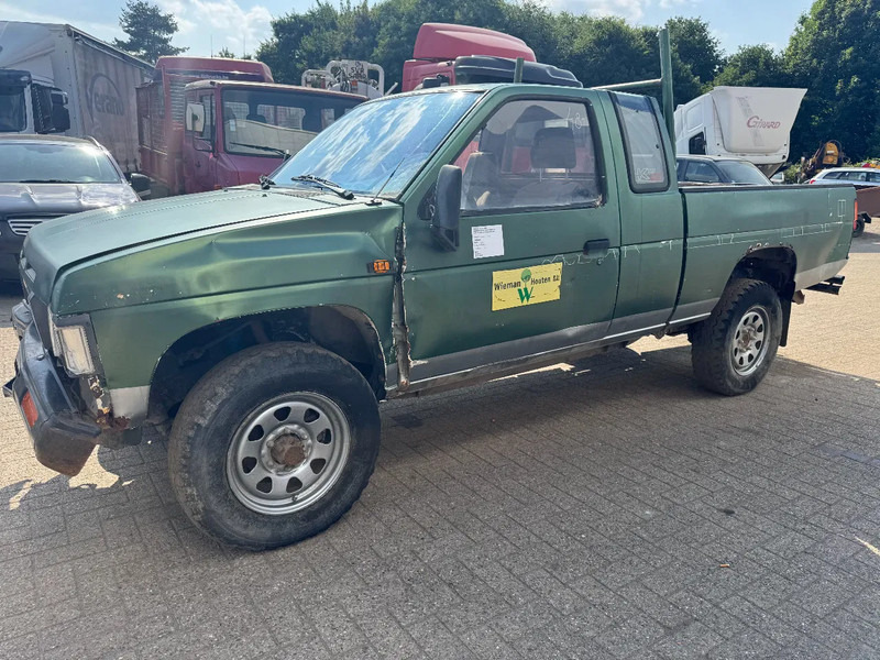 Nissan King-cab **DIESEL-4X4** - Automobil: slika 3 Nissan King-cab **DIESEL-4X4** - Automobil: slika 3