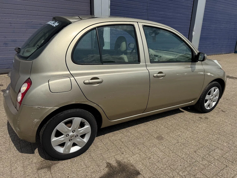 Nissan Micra **PETROL-ESSENCE-AIRCO** - Limuzina: slika 4 Nissan Micra **PETROL-ESSENCE-AIRCO** - Limuzina: slika 4