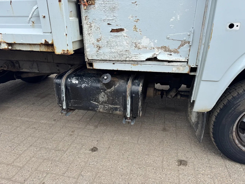 Nissan Trade **TIPPER/BENNE** - Dostavno vozilo istovarivač: slika 4 Nissan Trade **TIPPER/BENNE** - Dostavno vozilo istovarivač: slika 4
