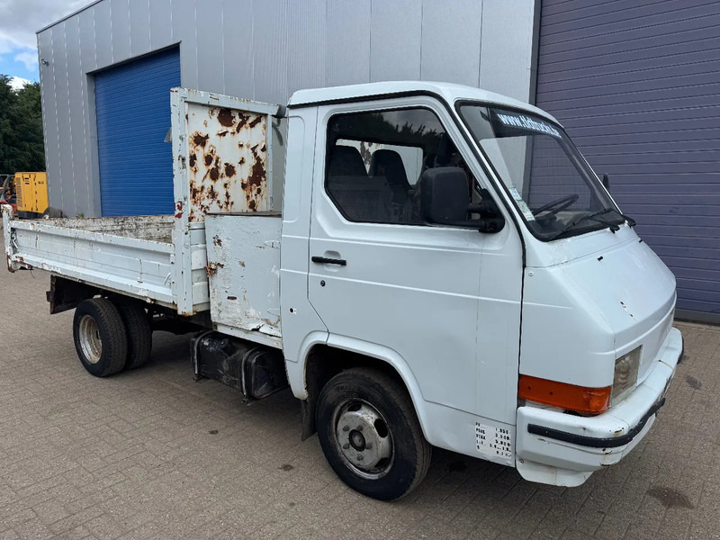 Nissan Trade **TIPPER/BENNE** - Dostavno vozilo istovarivač: slika 3 Nissan Trade **TIPPER/BENNE** - Dostavno vozilo istovarivač: slika 3