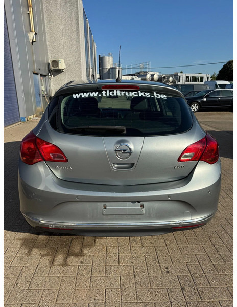 Opel Astra **EURO5-AIRCO** - Limuzina: slika 5 Opel Astra **EURO5-AIRCO** - Limuzina: slika 5