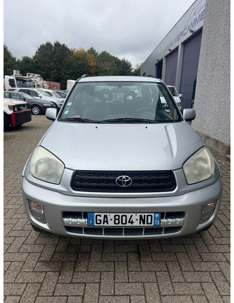 Toyota RAV4 **PETROL-AIRCO** - Automobil: slika 2 Toyota RAV4 **PETROL-AIRCO** - Automobil: slika 2