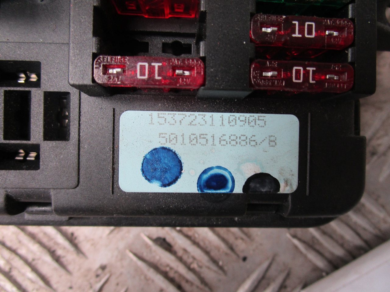 DAF CF 65 FUSEBOARD P/NO 153723110905 - Električni sistem za Kamion: slika 2 DAF CF 65 FUSEBOARD P/NO 153723110905 - Električni sistem za Kamion: slika 2