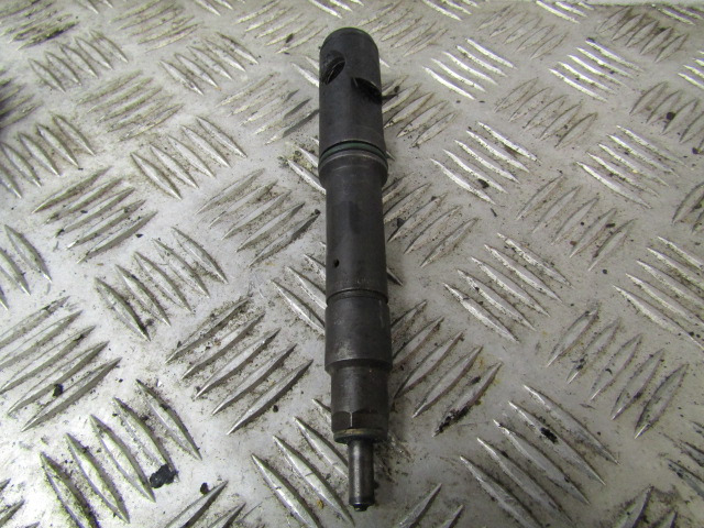 DAF CF / XF EURO 3 BOSCH INJECTORS P/no B432002259 - Obrada goriva/ Dostava goriva za Kamion: slika 2 DAF CF / XF EURO 3 BOSCH INJECTORS P/no B432002259 - Obrada goriva/ Dostava goriva za Kamion: slika 2