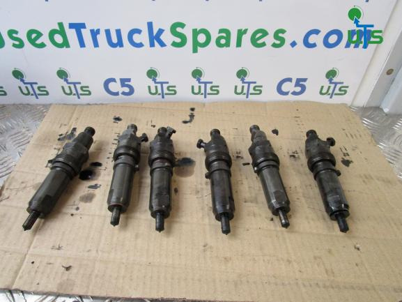 MERCEDES 1820 (366Ti) BOSCH INJECTORS P/NO 74544461 - Obrada goriva/ Dostava goriva za Kamion: slika 1 MERCEDES 1820 (366Ti) BOSCH INJECTORS P/NO 74544461 - Obrada goriva/ Dostava goriva za Kamion: slika 1
