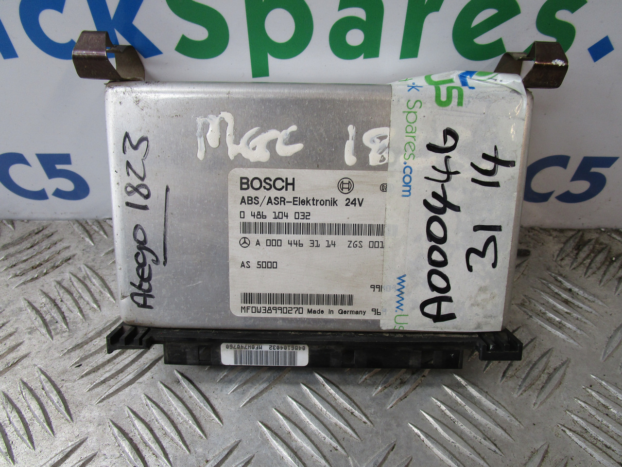 MERCEDES ATEGO ABS / ASR ECU P/NO A0004463114 - Delovi kočnica za Kamion: slika 1 MERCEDES ATEGO ABS / ASR ECU P/NO A0004463114 - Delovi kočnica za Kamion: slika 1