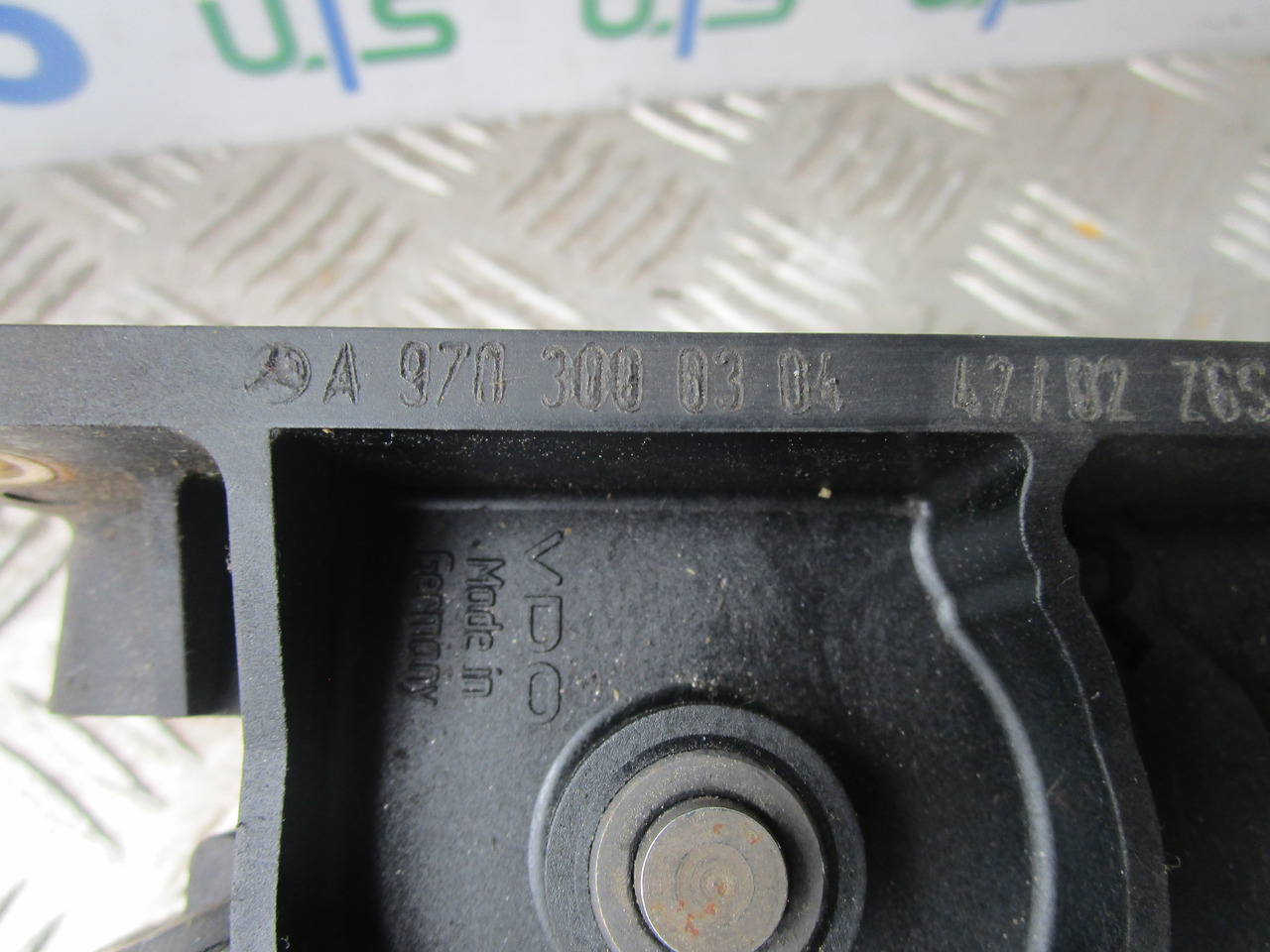 MERCEDES ATEGO ACCELERATOR PEDAL P/NO A9703000304 - Kabina i enterijer za Kamion: slika 2 MERCEDES ATEGO ACCELERATOR PEDAL P/NO A9703000304 - Kabina i enterijer za Kamion: slika 2