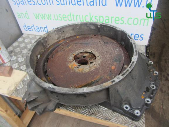 MERCEDES ECONIC FLYWHEEL BELLHOUSING - Zamajac za Kamion: slika 1 MERCEDES ECONIC FLYWHEEL BELLHOUSING - Zamajac za Kamion: slika 1