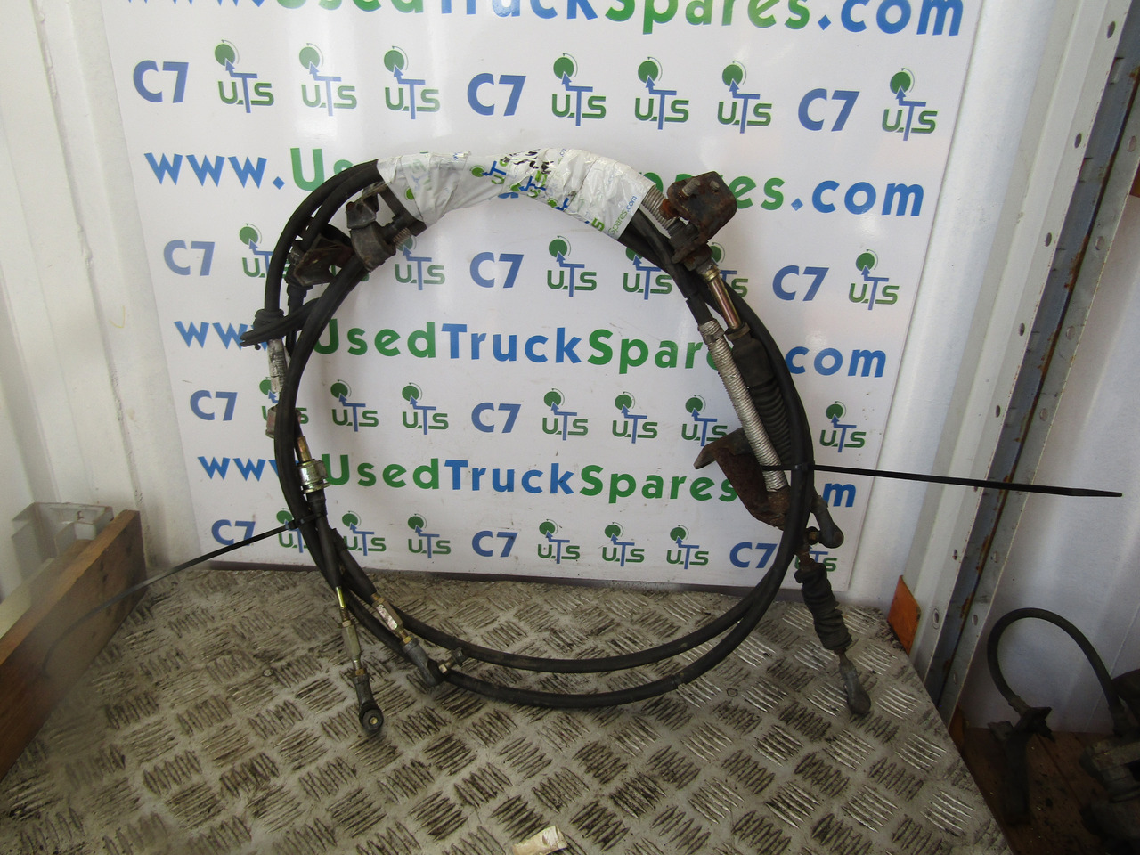 MITSUBISHI 3C11 / 3C13 GEAR CABLE SET - Kabina i enterijer za Kamion: slika 1 MITSUBISHI 3C11 / 3C13 GEAR CABLE SET - Kabina i enterijer za Kamion: slika 1