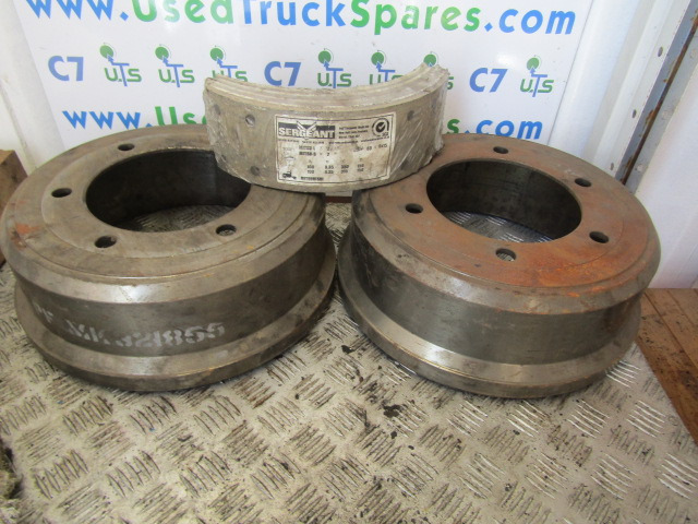 MITSUBISHI CANTER 6.5T REAR BRAKE DRUMS (PAIR) MK321855 (NEW) - Delovi kočnica za Kamion: slika 1 MITSUBISHI CANTER 6.5T REAR BRAKE DRUMS (PAIR) MK321855 (NEW) - Delovi kočnica za Kamion: slika 1
