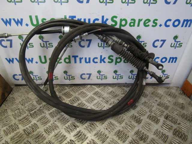 MITSUBISHI FUSO GEARCHANGE CABLES (2) FOR 6 SPEED ZF65 420 GEARBOX - Kabina i enterijer za Kamion: slika 2 MITSUBISHI FUSO GEARCHANGE CABLES (2) FOR 6 SPEED ZF65 420 GEARBOX - Kabina i enterijer za Kamion: slika 2