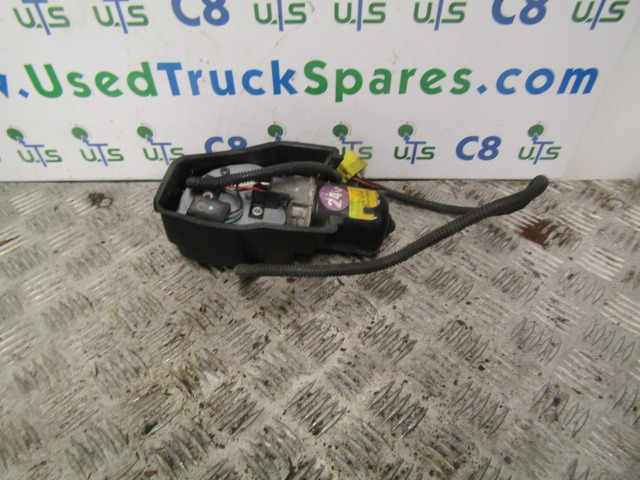 RENAULT MIDLUM DCI WIPER MOTOR P/NO 53558402 - Kabina i enterijer za Kamion: slika 1 RENAULT MIDLUM DCI WIPER MOTOR P/NO 53558402 - Kabina i enterijer za Kamion: slika 1