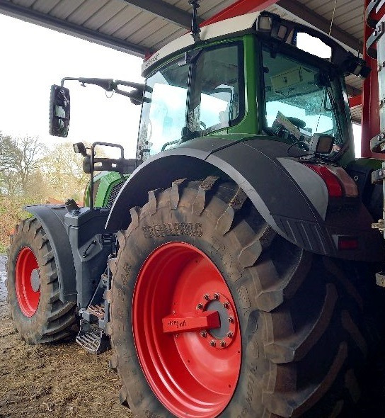Fendt 824 - Traktor: slika 5 Fendt 824 - Traktor: slika 5