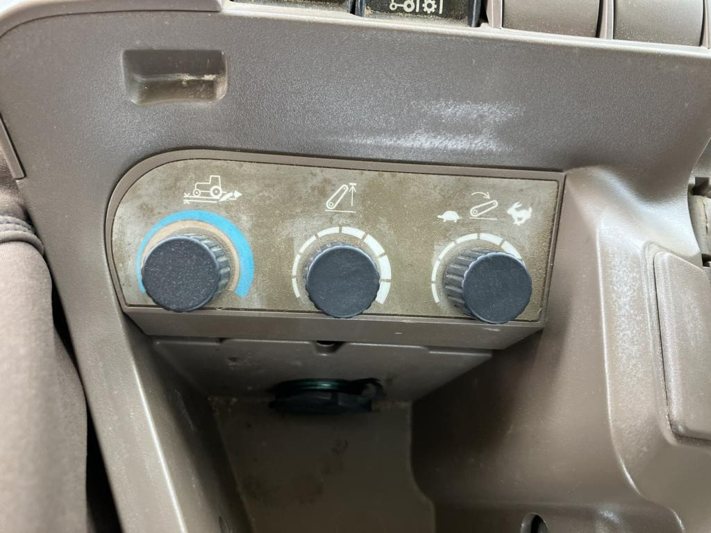 John Deere 6215R - Traktor: slika 2 John Deere 6215R - Traktor: slika 2