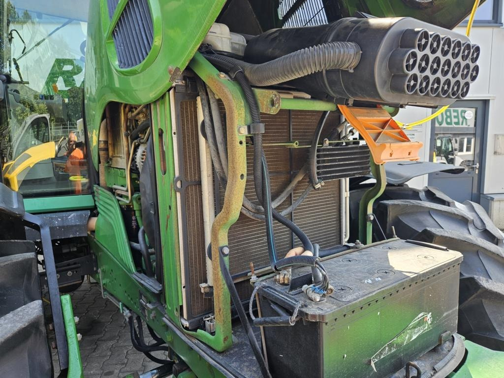 John Deere 6830 Premium - Traktor: slika 3 John Deere 6830 Premium - Traktor: slika 3