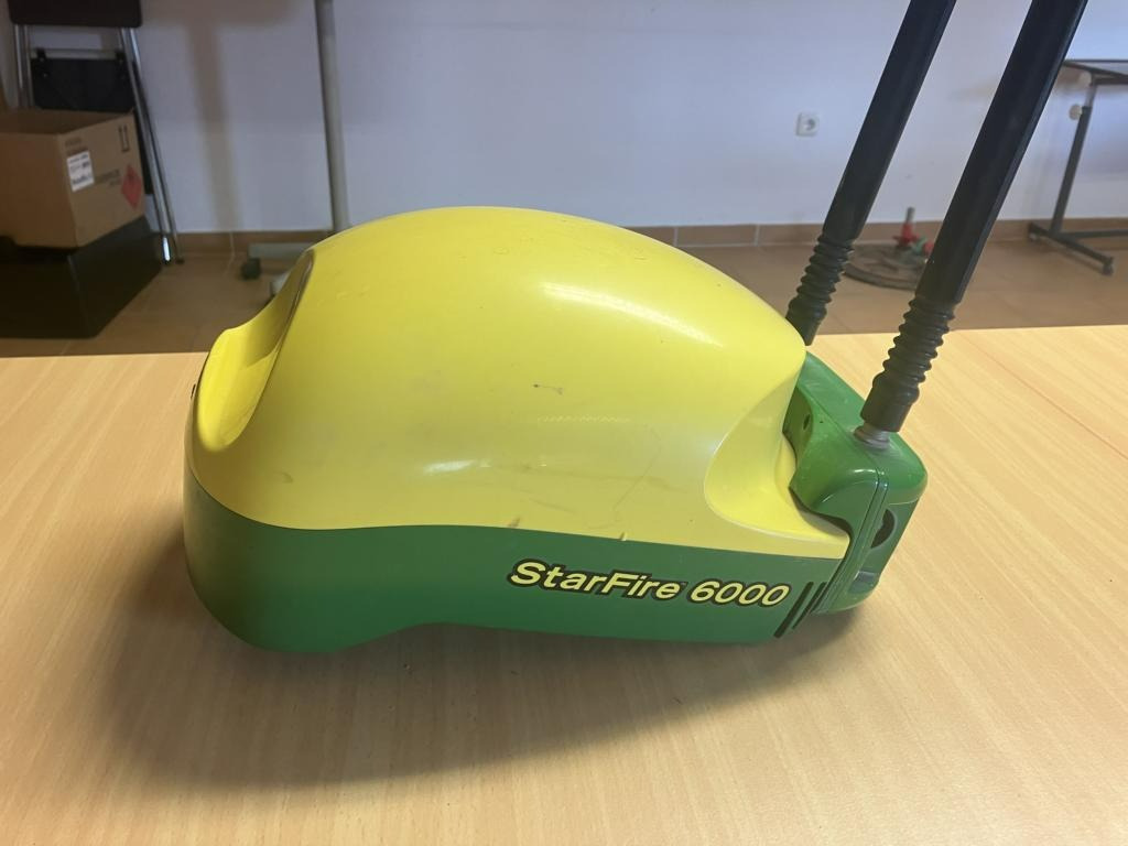 John Deere 6R 185 - Traktor: slika 2 John Deere 6R 185 - Traktor: slika 2