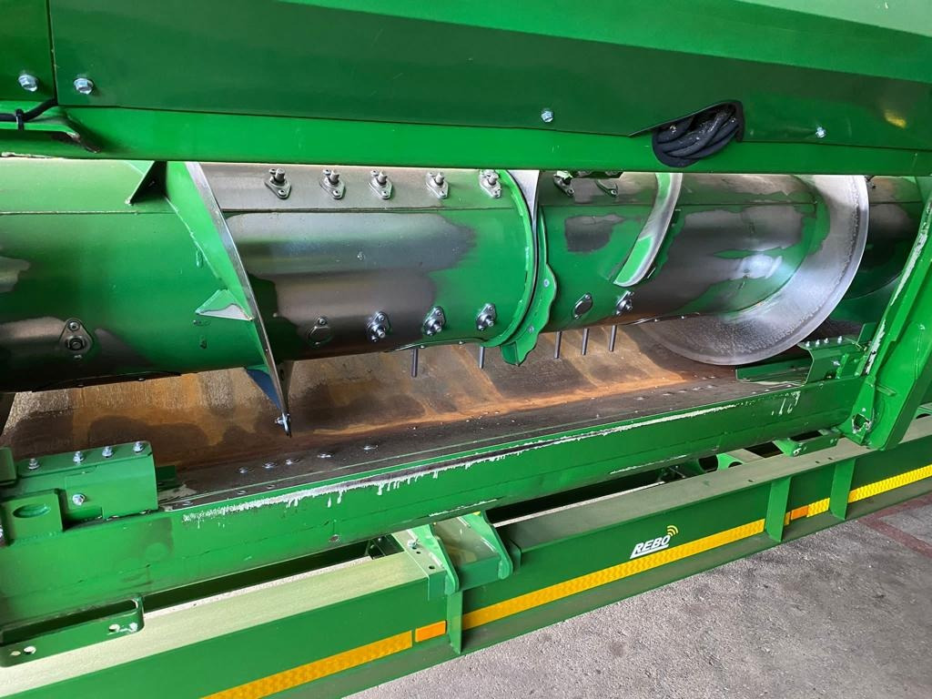 John Deere 740 PREMIUM FLOW - 12,20 M - Prednji deo kombajna: slika 3 John Deere 740 PREMIUM FLOW - 12,20 M - Prednji deo kombajna: slika 3