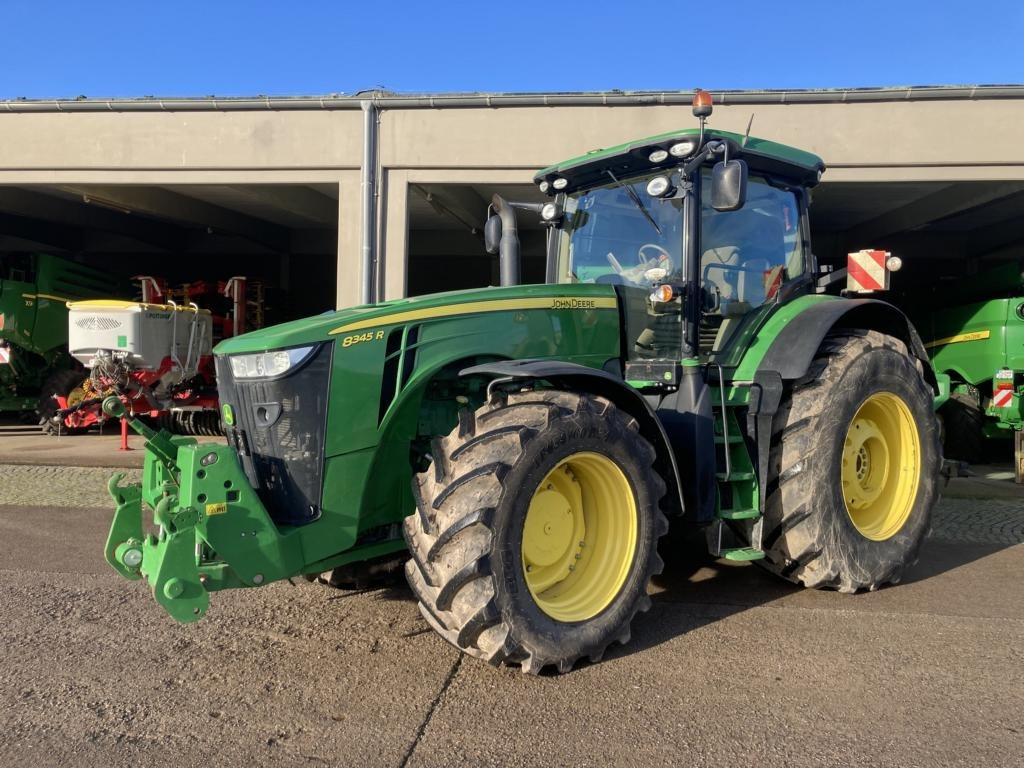 John Deere 8345R - Traktor: slika 1 John Deere 8345R - Traktor: slika 1