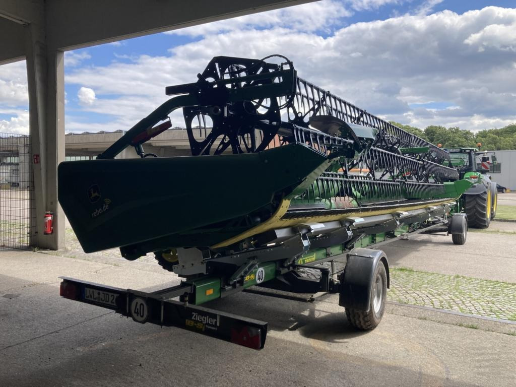 John Deere HD35X MY24 - Kombinovani kombajn: slika 1 John Deere HD35X MY24 - Kombinovani kombajn: slika 1