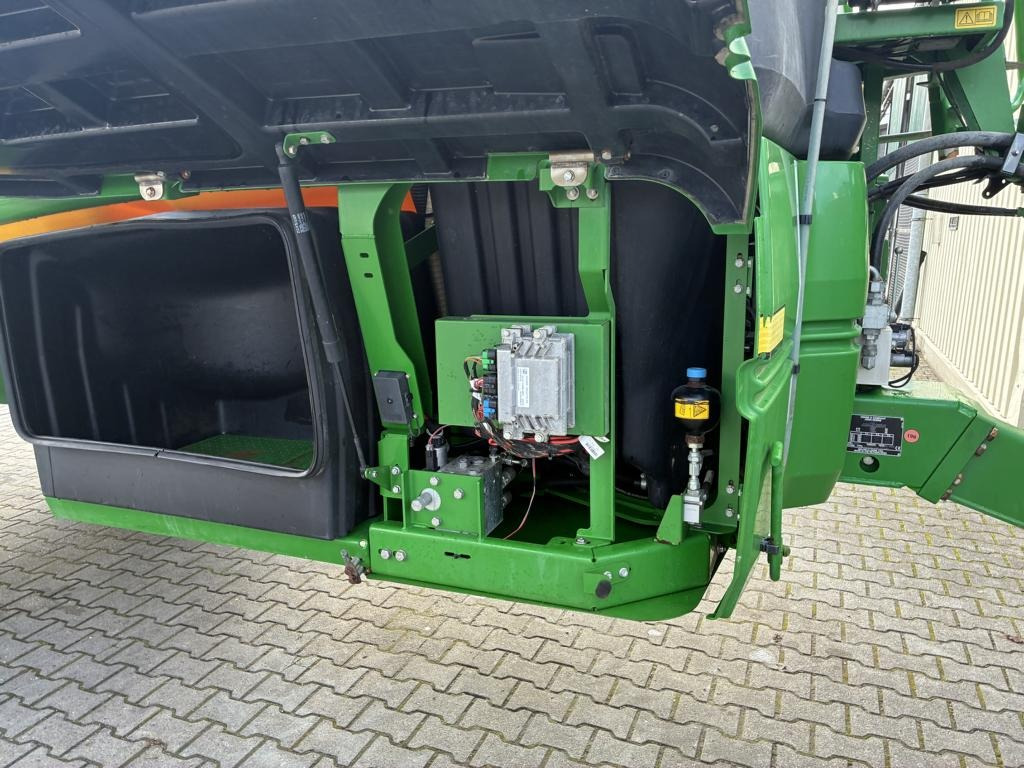 John Deere R944I POWRSPRAY - Prskalica: slika 4 John Deere R944I POWRSPRAY - Prskalica: slika 4