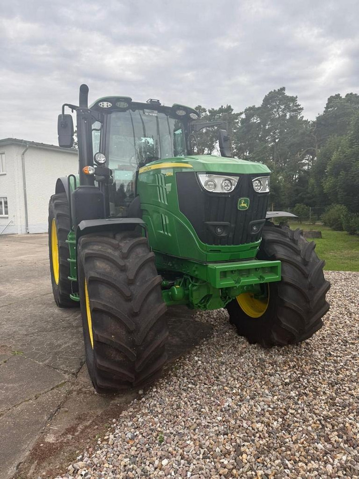 John Deere TRAKTOR 6195M MIT KABINE - Traktor: slika 2 John Deere TRAKTOR 6195M MIT KABINE - Traktor: slika 2
