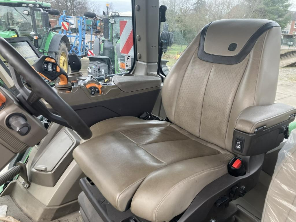 Traktor novi John Deere TRAKTOR 8R410: slika 19 Traktor novi John Deere TRAKTOR 8R410: slika 19