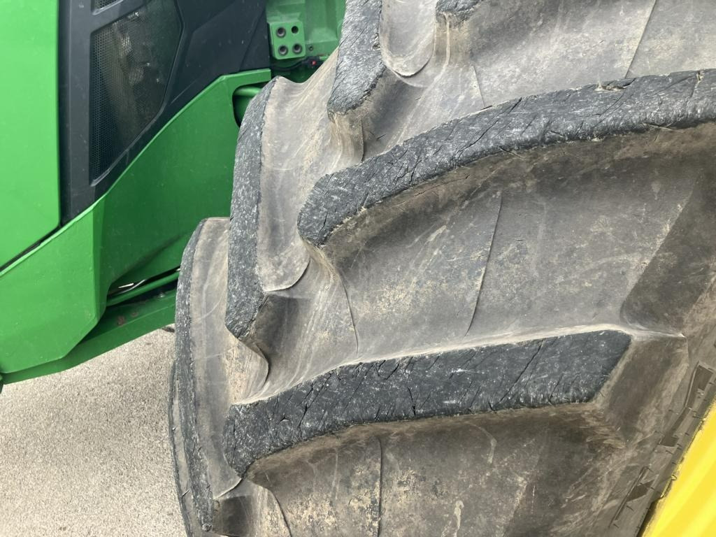 John Deere TRAKTOR 8R410 - Traktor: slika 2 John Deere TRAKTOR 8R410 - Traktor: slika 2