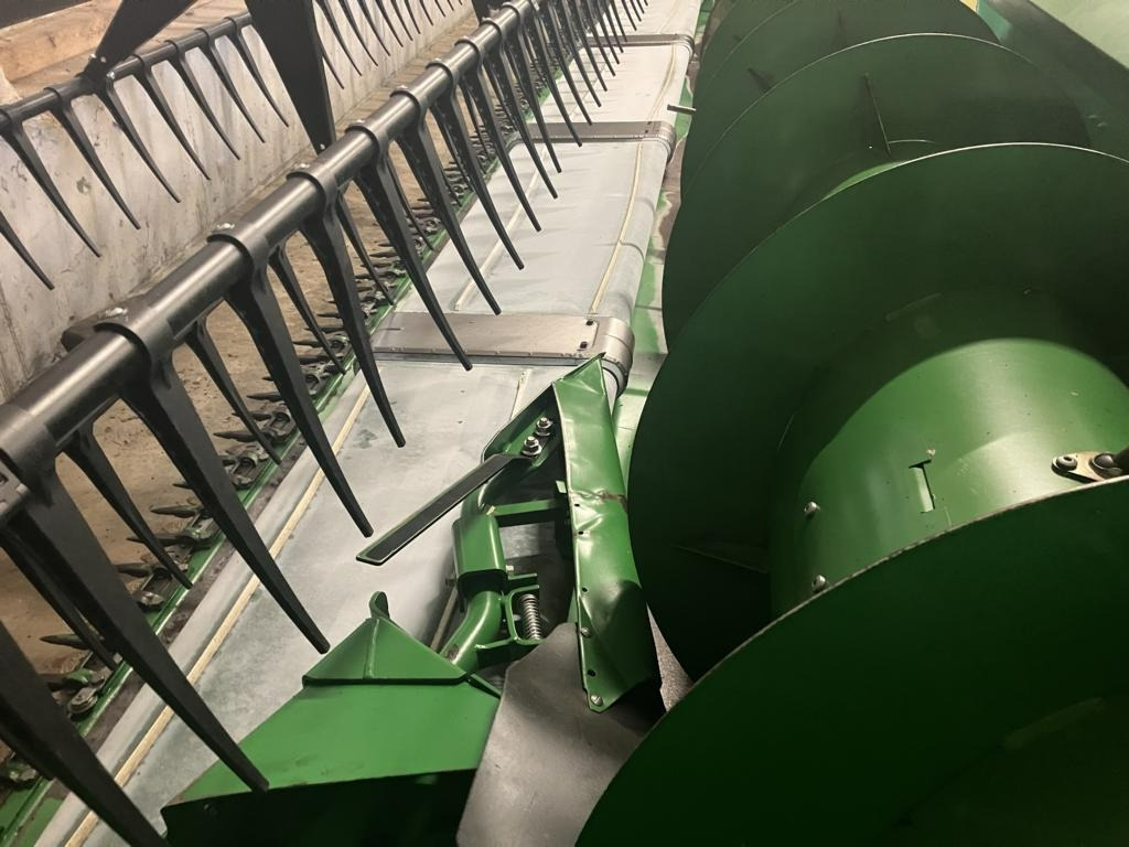 Zürn PREMIUM FLOW 725 PF - Prednji deo kombajna: slika 3 Zürn PREMIUM FLOW 725 PF - Prednji deo kombajna: slika 3