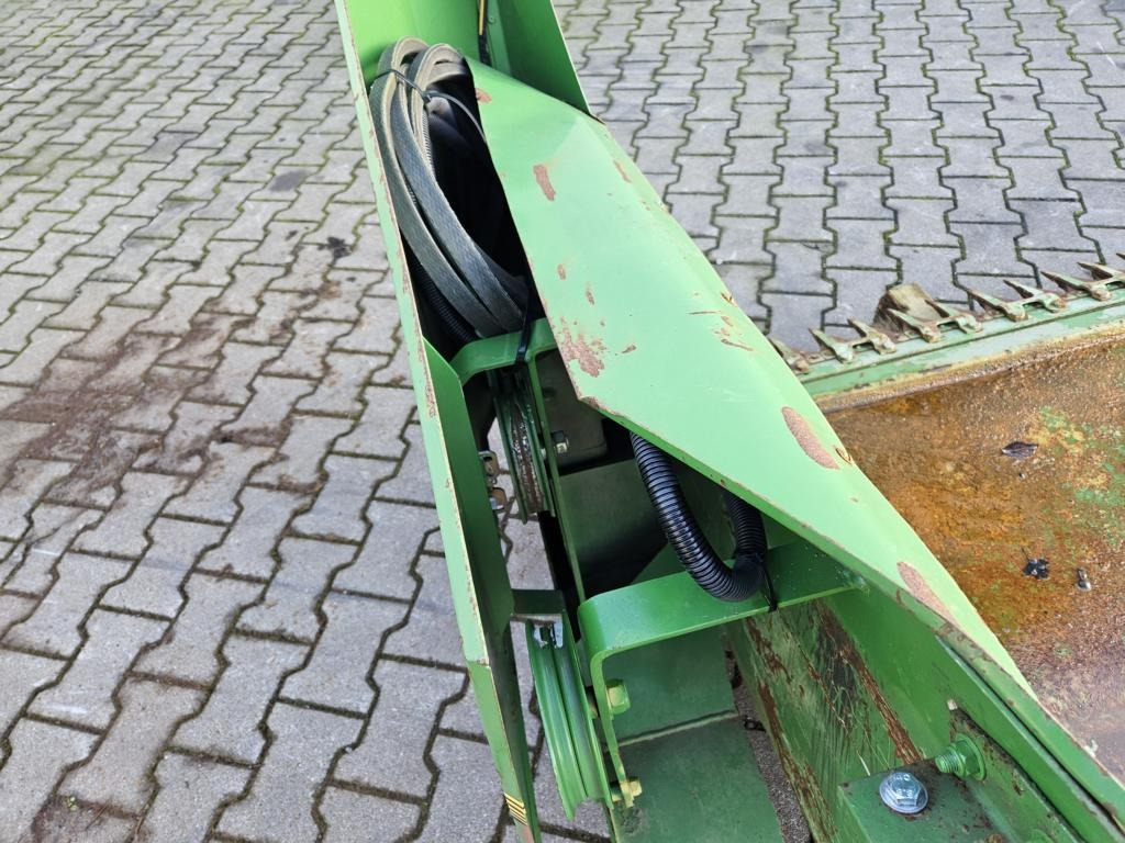 Zürn PROFI JD 800 - Kombinovani kombajn: slika 3 Zürn PROFI JD 800 - Kombinovani kombajn: slika 3