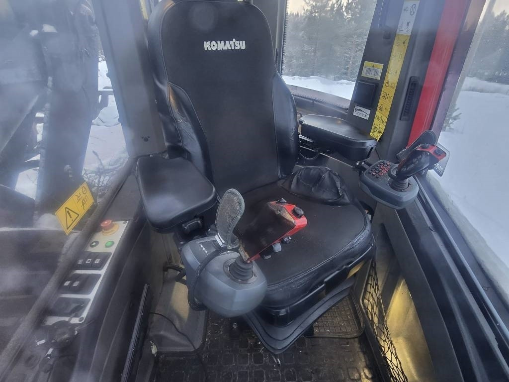 Komatsu 901 - Kombajn za šumarstvo: slika 4 Komatsu 901 - Kombajn za šumarstvo: slika 4