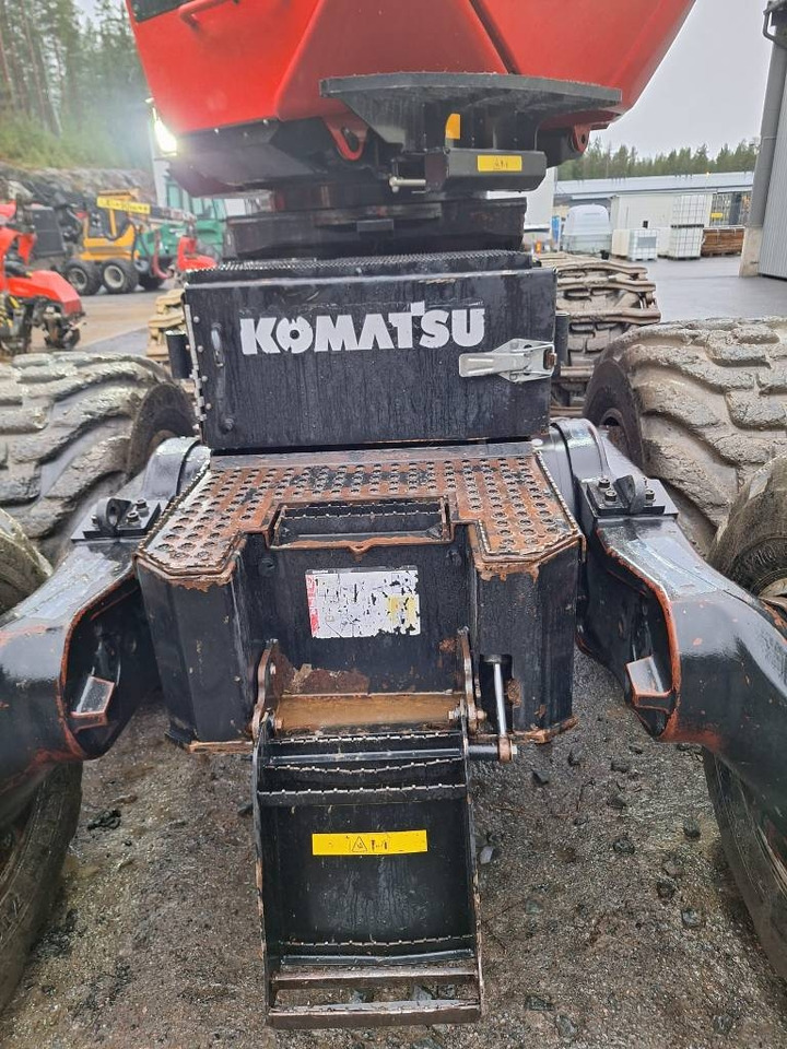 Kombajn za šumarstvo Komatsu 901 XC: slika 9