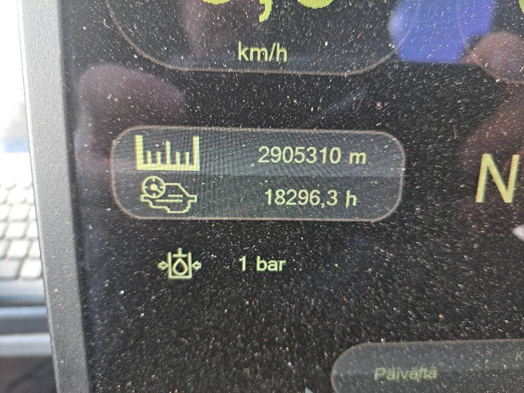 Komatsu 911 - Kombajn za šumarstvo: slika 3 Komatsu 911 - Kombajn za šumarstvo: slika 3