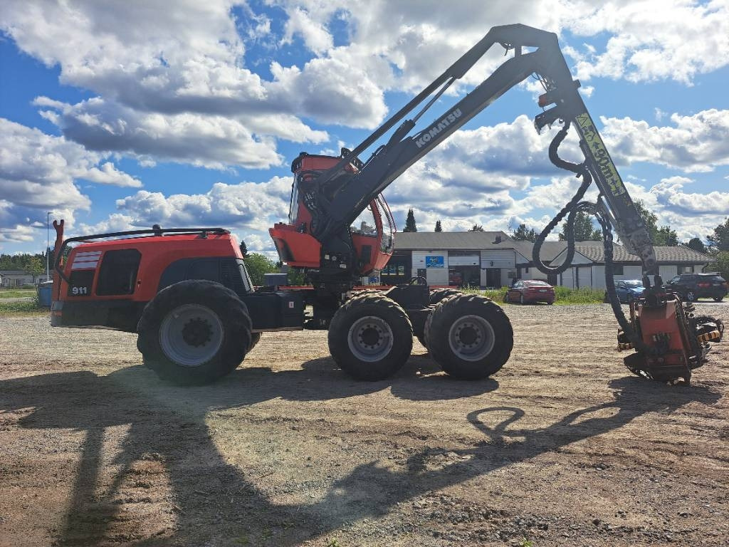 Komatsu 911 - Kombajn za šumarstvo: slika 5 Komatsu 911 - Kombajn za šumarstvo: slika 5