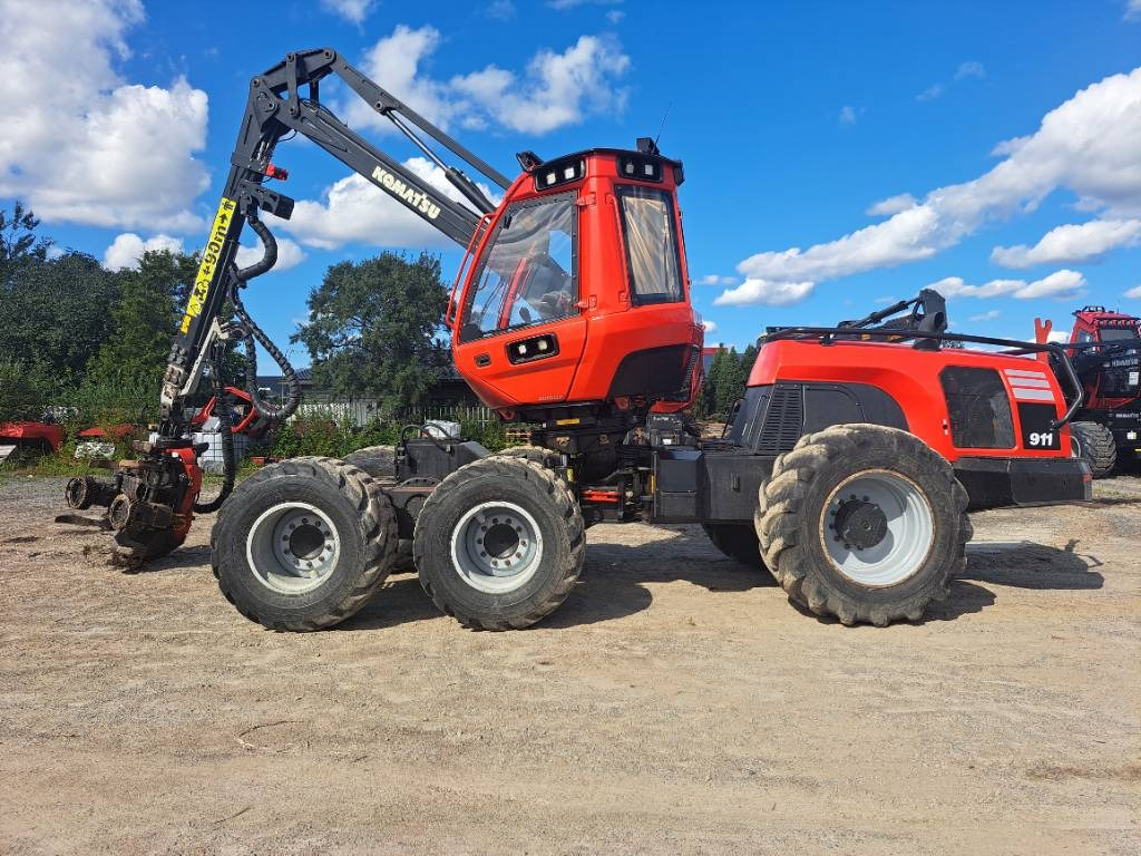 Komatsu 911 - Kombajn za šumarstvo: slika 1 Komatsu 911 - Kombajn za šumarstvo: slika 1