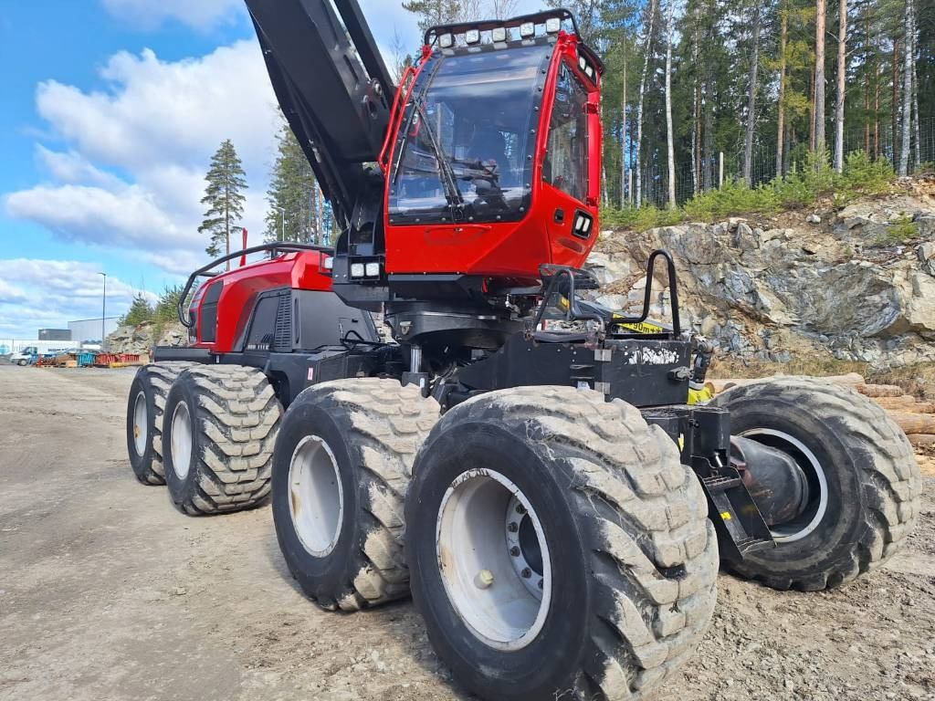 Komatsu 931 XC - Kombajn za šumarstvo: slika 1 Komatsu 931 XC - Kombajn za šumarstvo: slika 1