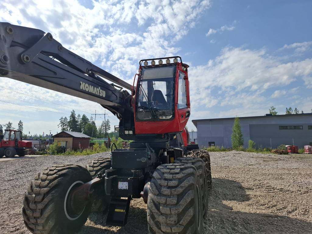 Komatsu 931 XC - Kombajn za šumarstvo: slika 1 Komatsu 931 XC - Kombajn za šumarstvo: slika 1