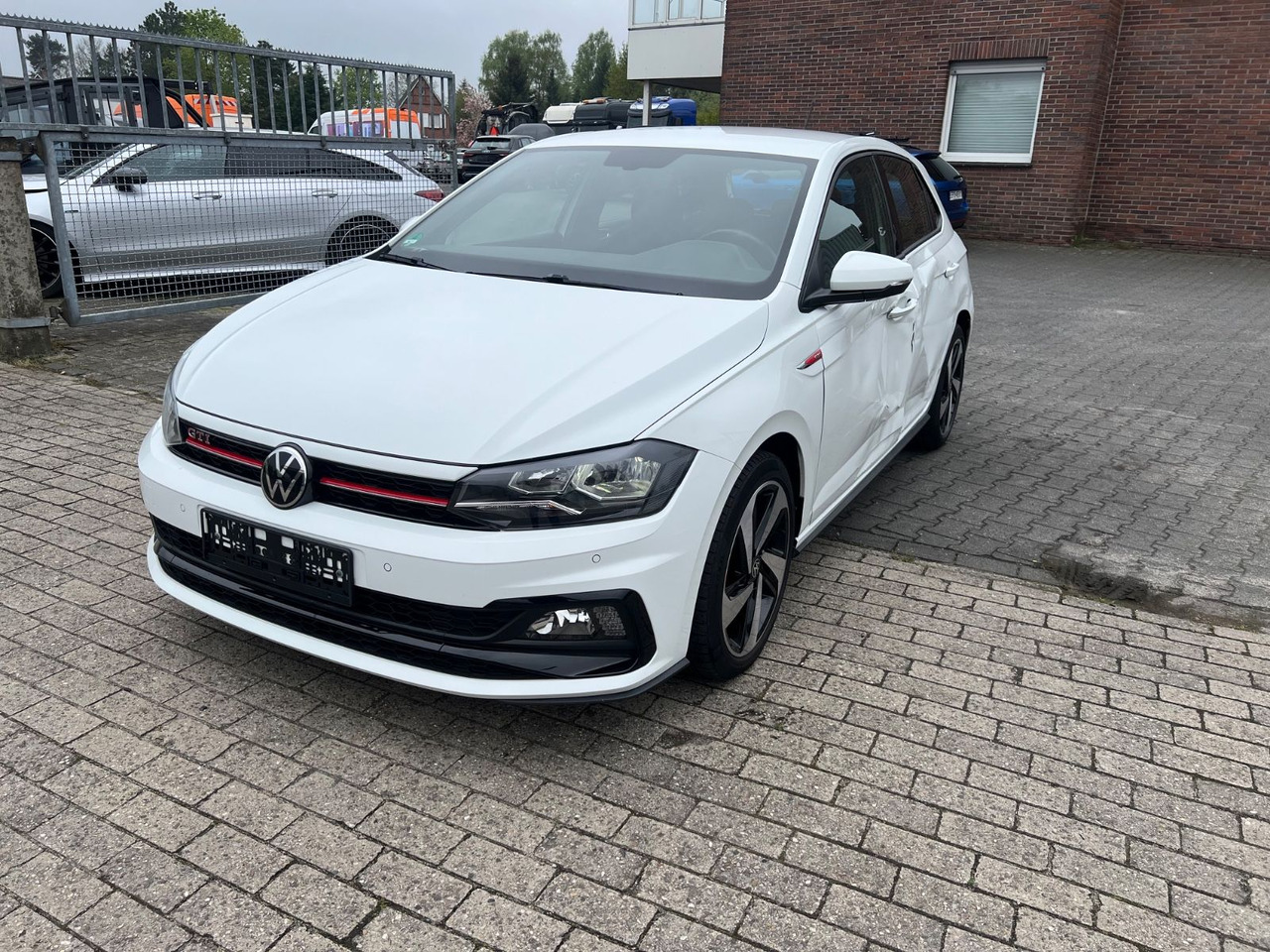 Volkswagen Polo VI GTI - Limuzina: slika 1 Volkswagen Polo VI GTI - Limuzina: slika 1