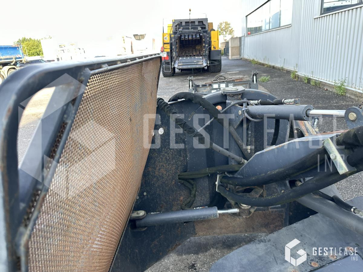 BOBCAT SG60 GRINDER ROGNEUSE DE SOUCHE - Drobilica za panjeve: slika 5 BOBCAT SG60 GRINDER ROGNEUSE DE SOUCHE - Drobilica za panjeve: slika 5