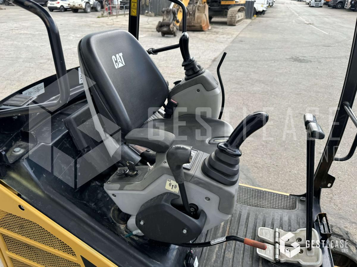 Mini bager Caterpillar 301.7D: slika 8