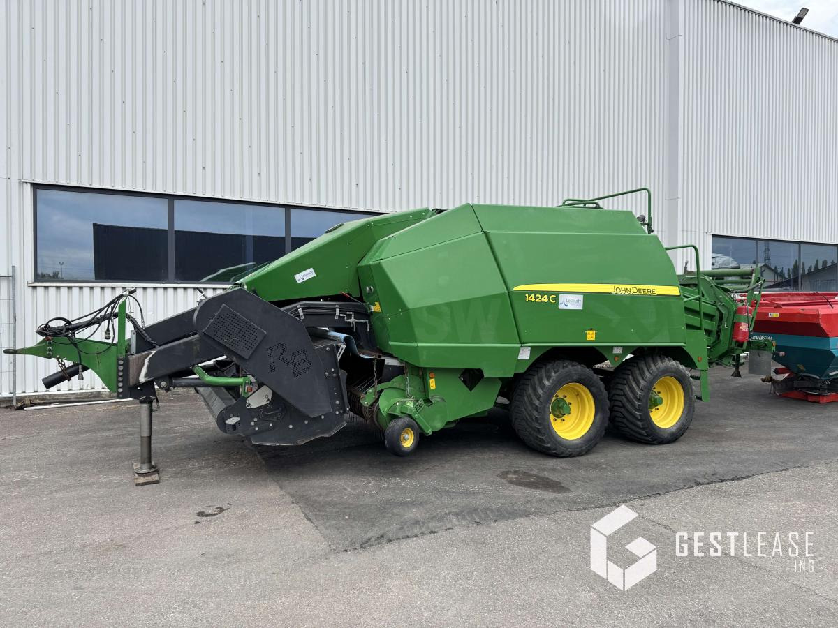 John Deere 1424H - Balirka za kockaste bale: slika 1 John Deere 1424H - Balirka za kockaste bale: slika 1