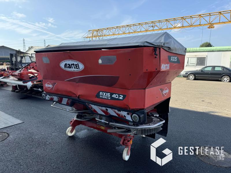 Kuhn AXIS 40.2 - Rasipač veštačkog đubriva: slika 4 Kuhn AXIS 40.2 - Rasipač veštačkog đubriva: slika 4