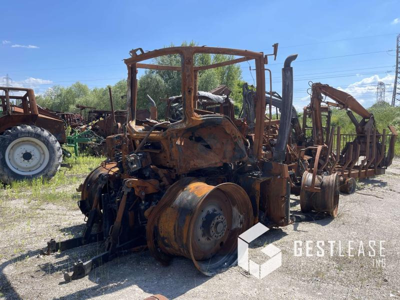 Massey Ferguson MF8S - Traktor: slika 4 Massey Ferguson MF8S - Traktor: slika 4