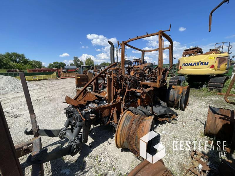 Massey Ferguson MF8S - Traktor: slika 1 Massey Ferguson MF8S - Traktor: slika 1