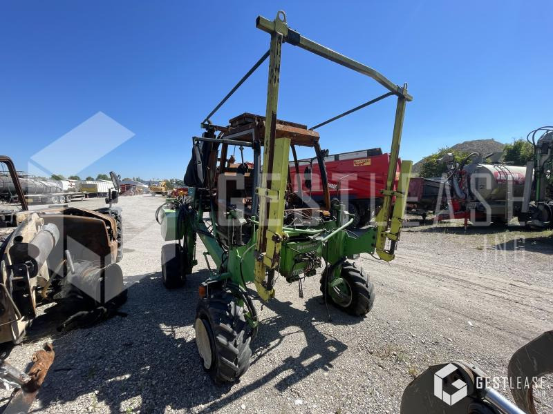Tecnoma VITIS 480 T - Traktor sa visokim klirensom: slika 2 Tecnoma VITIS 480 T - Traktor sa visokim klirensom: slika 2