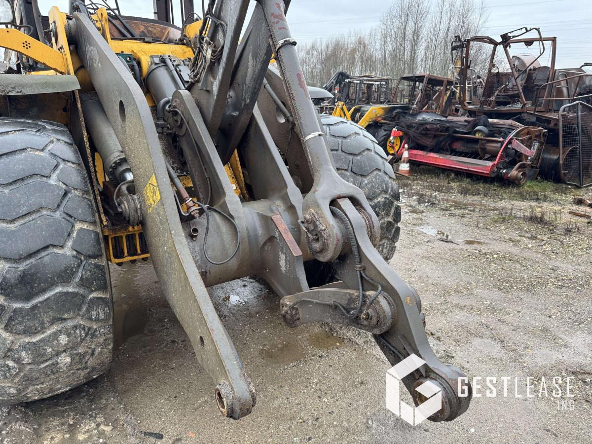 Utovarivač točkaš Volvo L 120 F: slika 6