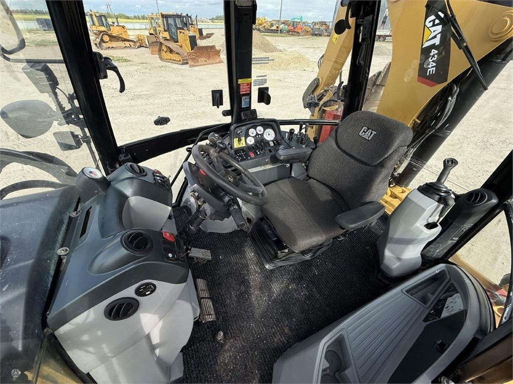 Bager utovarivač CAT 434 E: slika 12