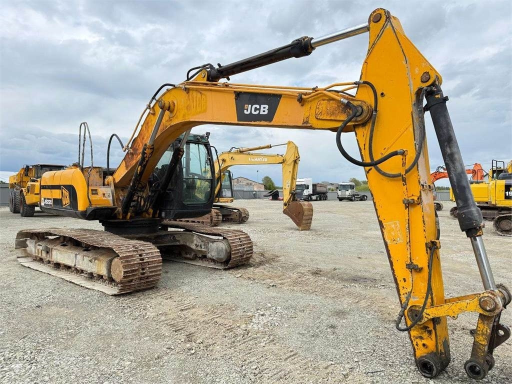 JCB JS 220 LC - Bager guseničar: slika 1 JCB JS 220 LC - Bager guseničar: slika 1