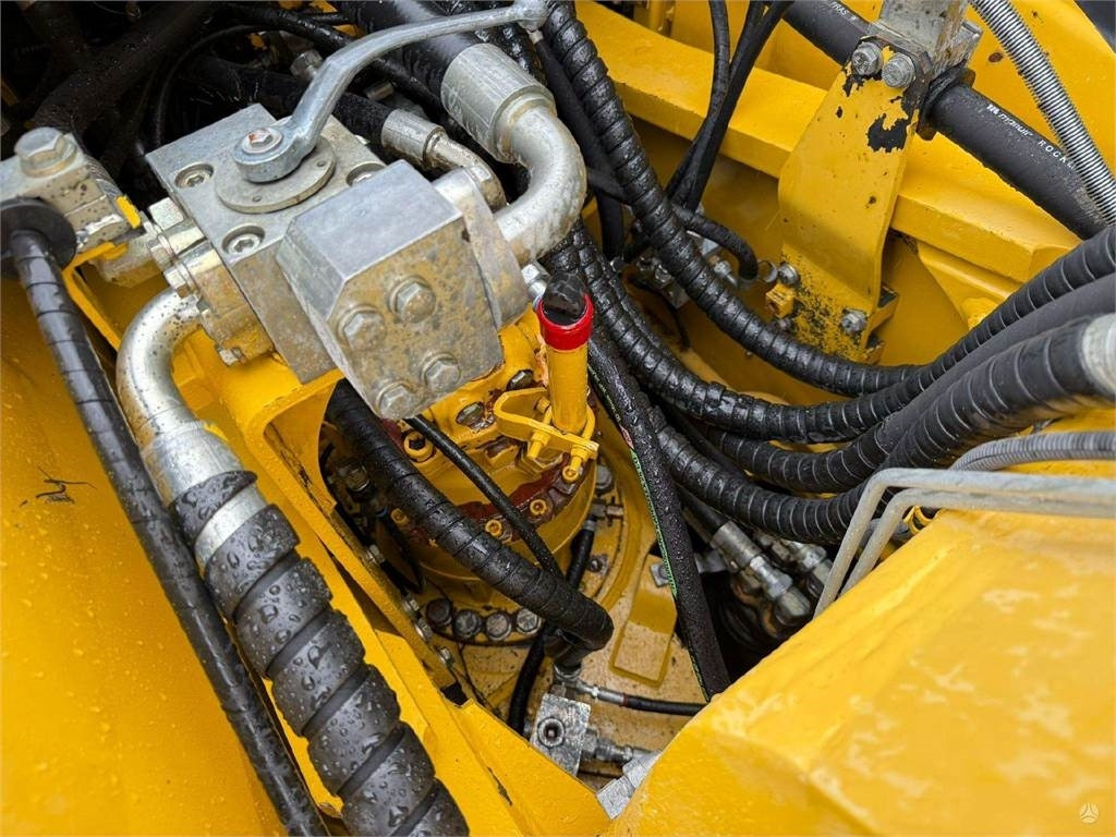 Bager guseničar Komatsu PC 190 LC-8: slika 15