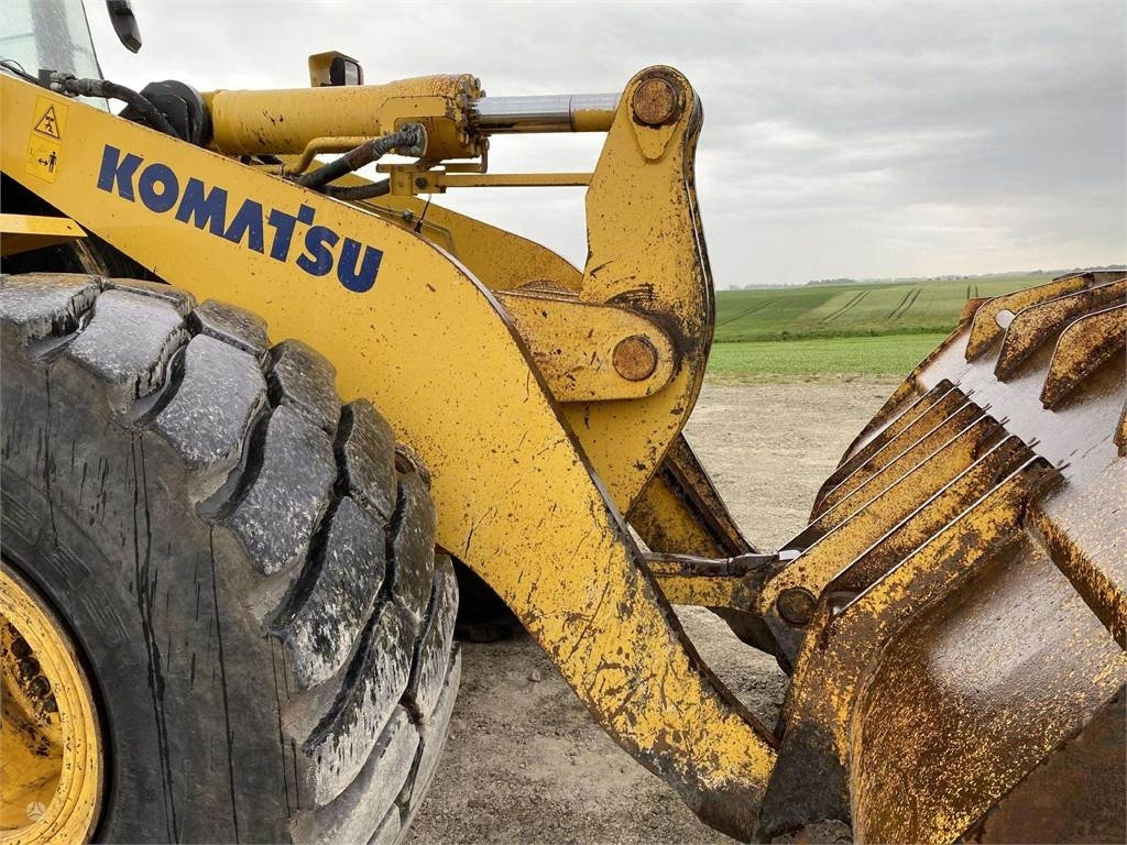 Utovarivač točkaš Komatsu WA 480-6: slika 20