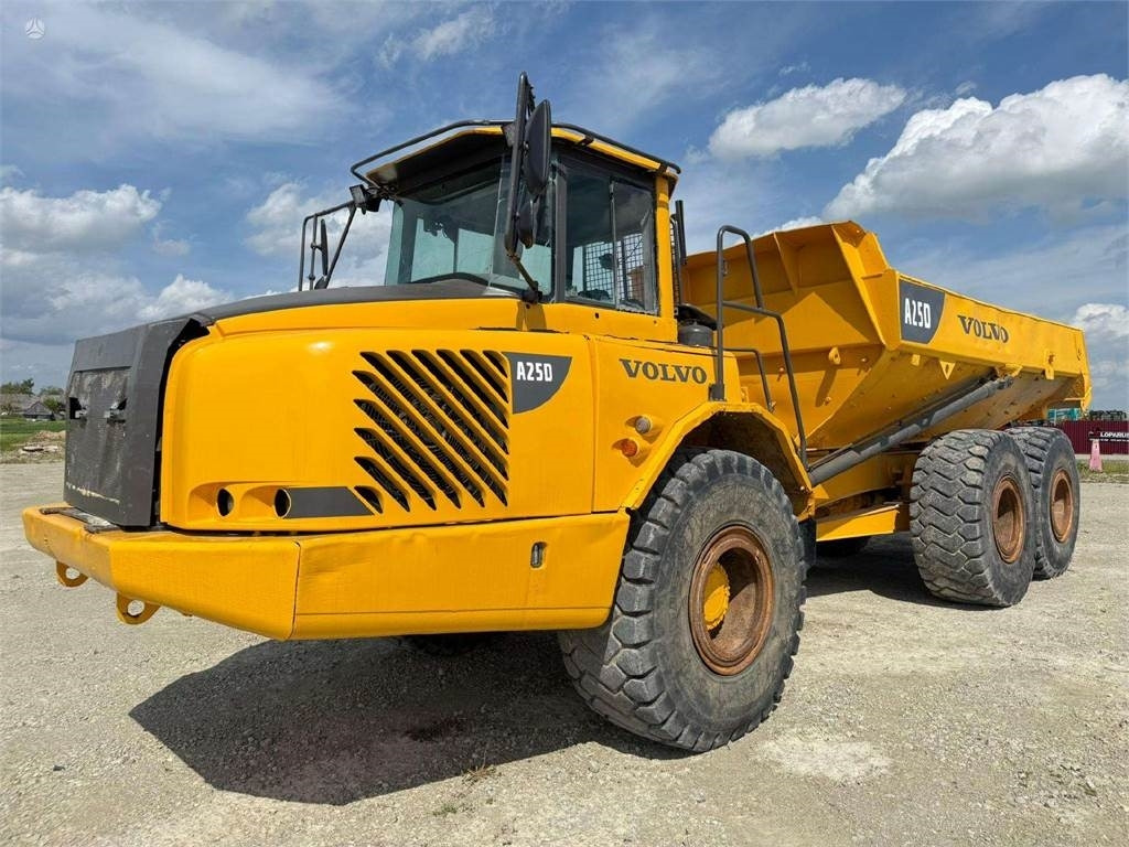 Volvo A25D - Zglobni kiper: slika 2 Volvo A25D - Zglobni kiper: slika 2